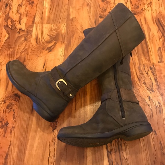 Merrell Shoes - Merrell Women's Captiva Buckle-Up Waterproof Boot